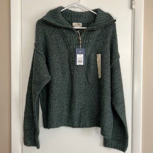 NWT Universal Thread 1/4 zip green sweater, XL